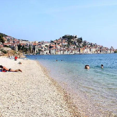 Guest house And By The Sea - 23721 Sibenik