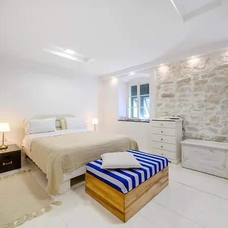 Maison d'hôtes And By The Sea - 23721 Šibenik