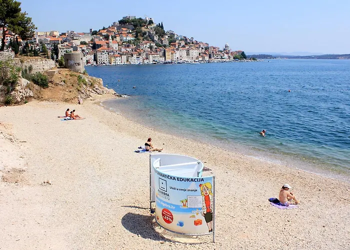 And By The Sea - 23721 3* Šibenik